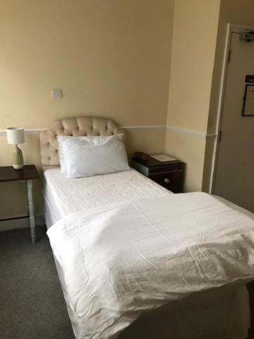 Baker Arms Hotel Hertford Kültér fotó